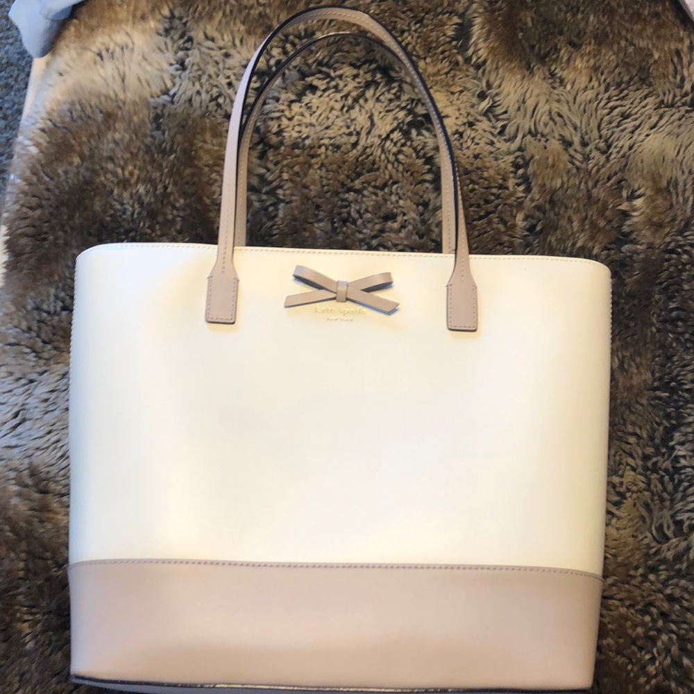 Kate Spade purse - Picture 1 of 1